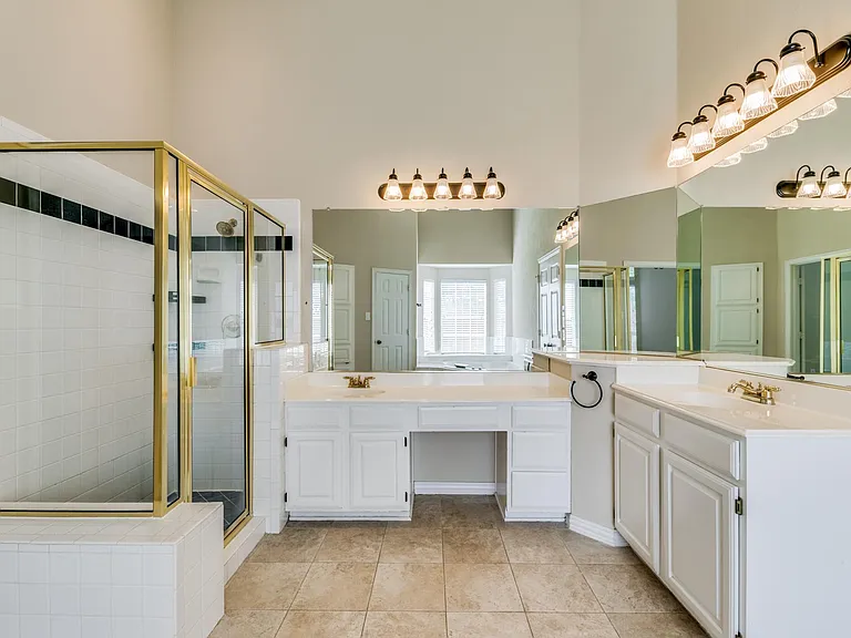 7309 Cody Ct — Photo 3