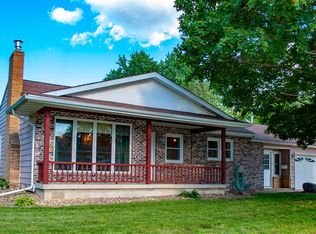 1801 Sioux St, Waterloo, IA 50702