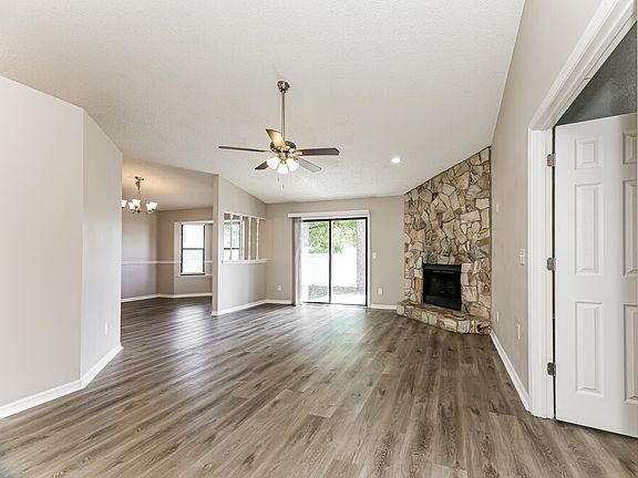 4th image of 7749 Pikes Peak Dr