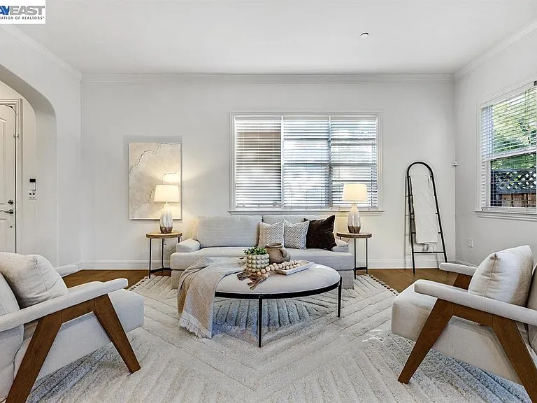 6180 Alpine Blue Dr — Photo 4