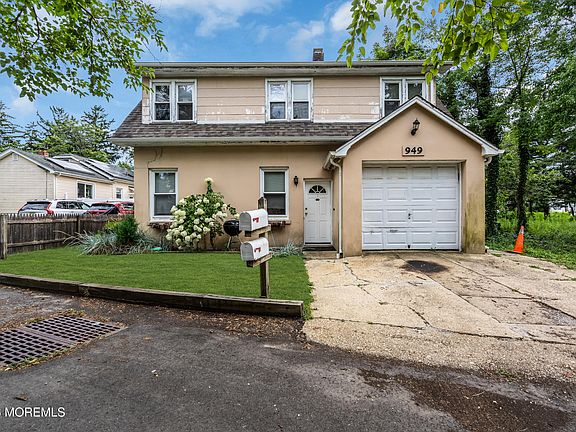 5th image of 949 Round Avenue