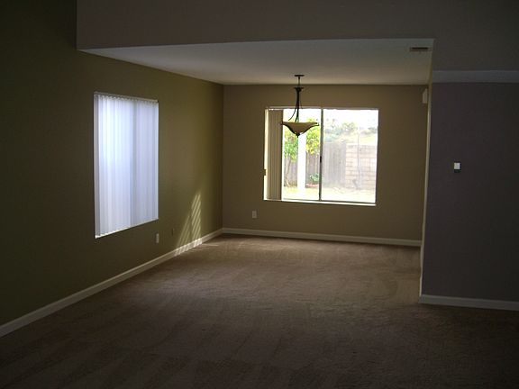 5th image of 1048 Calma Dr