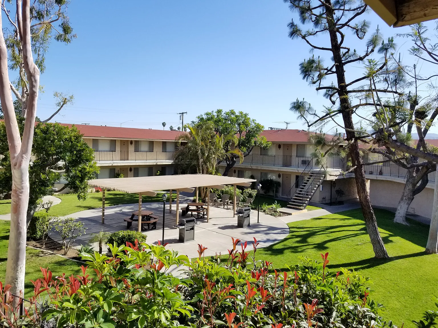 The Enrique Apartments — Photo 3