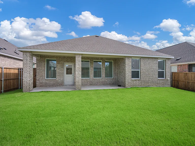 2500 Conroe Rd — Photo 20