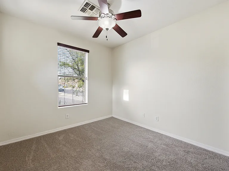 4309 W Heyerdahl Dr — Photo 23