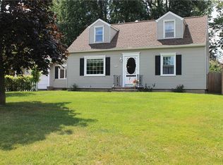 87 Pepperidge Dr, Rochester, NY 14626