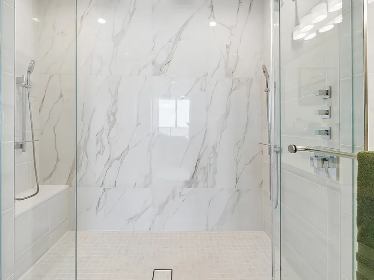 400 Central Ave #2102 — Photo 22