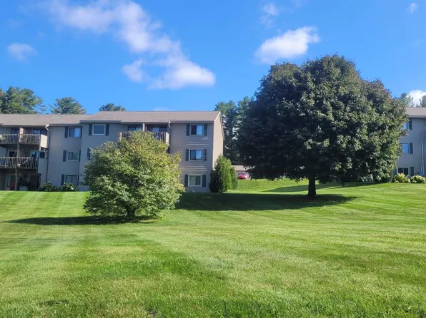 2735 Green Meadows Dr, Traverse City, MI 49685