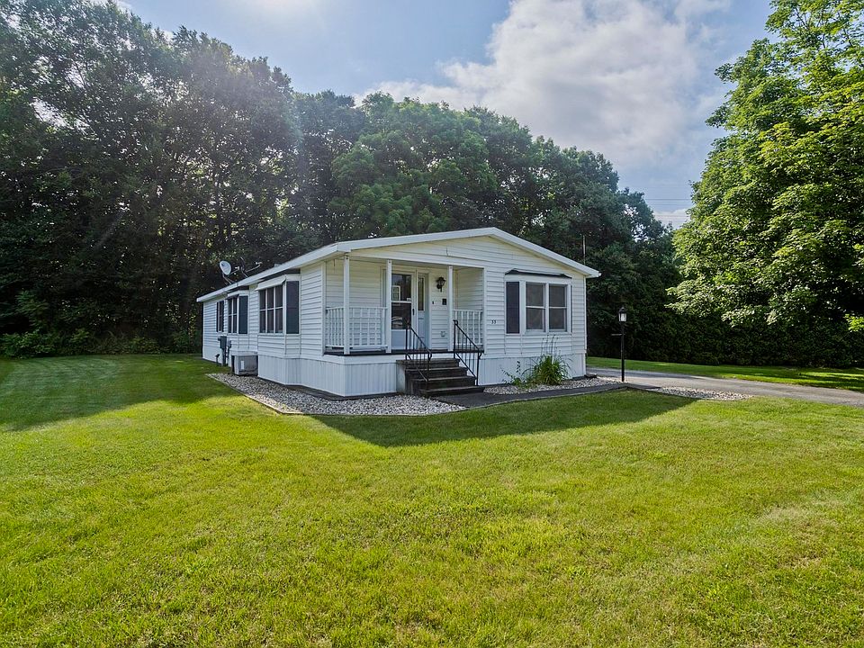 1st image of 33 Clayton Dr W