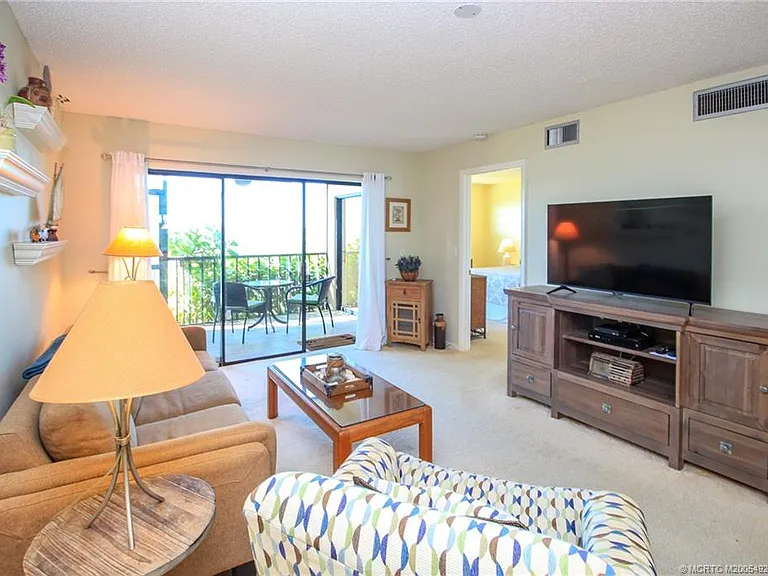4620 NE Sandpebble Trce #104 — Photo 6