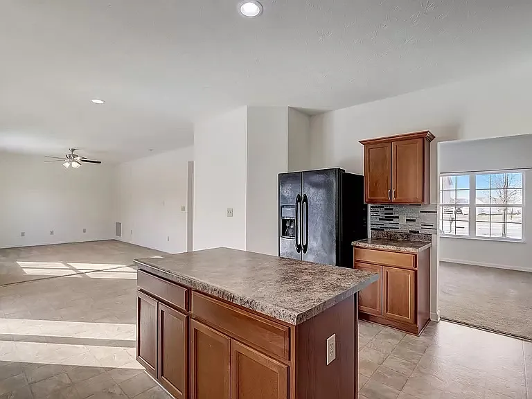8961 Ingram Ln — Photo 11