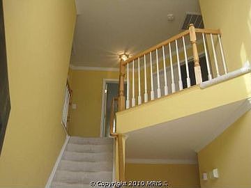 3rd image of 9 Stratford Hall Ct