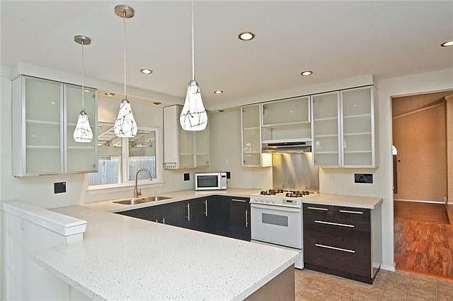 1st image of 2212 Overglen Dr