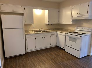 1301 N Eastman Rd APT D2, Longview, TX 75601