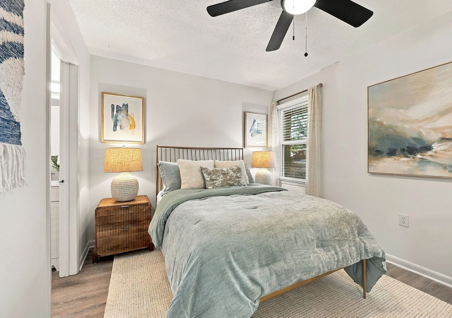 The Kenton Apartments — Photo 3