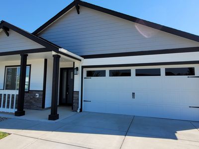301 Reanna Way, Medford, OR, 97501