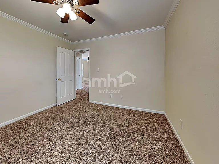 2528 Ingleside Dr — Photo 17