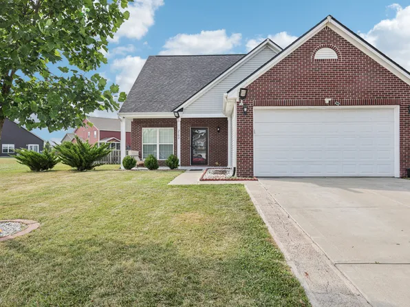 2302 Ashton Ln, Greenwood, IN 46143