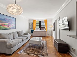 48-21 40th St APT 1B, Queens, NY 11104
