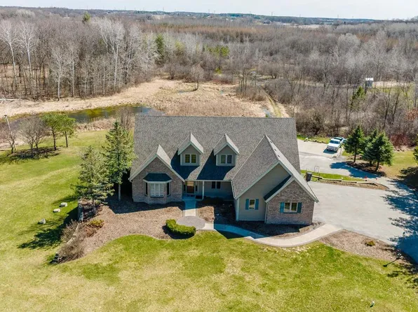 22429 8 Mile ROAD WEST West, Muskego, WI 53150