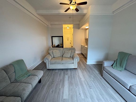 4th image of 2721 Boardwalk #612