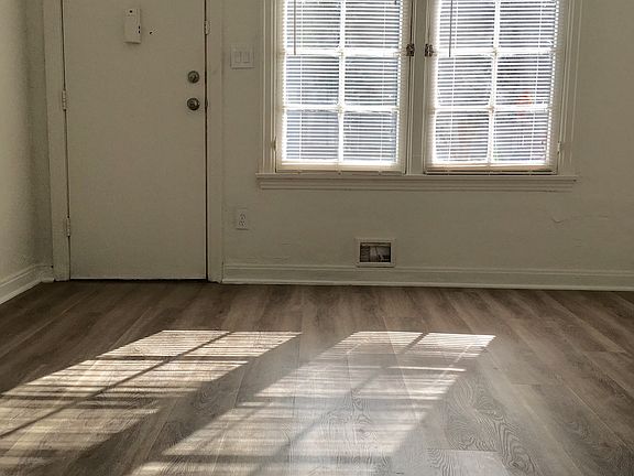 5th image of 840 1/2 N Alta Vista Blvd