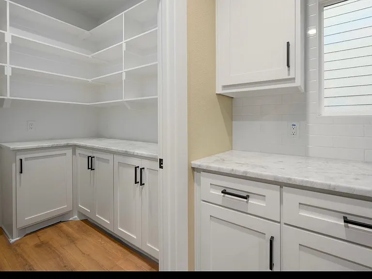 4808 Dry Creek Rd — Photo 8