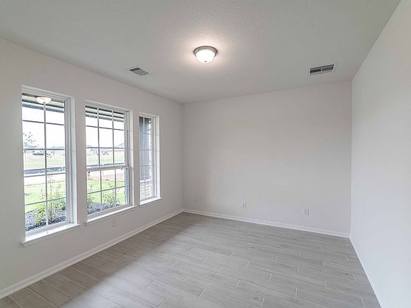 2nd image of 23621 Zinfandel Dr