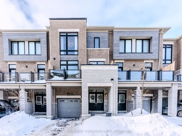 43 Holyrood Cres, Vaughan, ON L4H 5G2