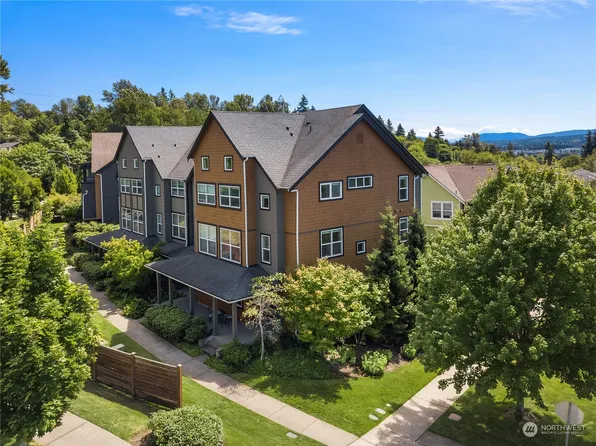 10458 157th Place NE #101, Redmond, WA 98052