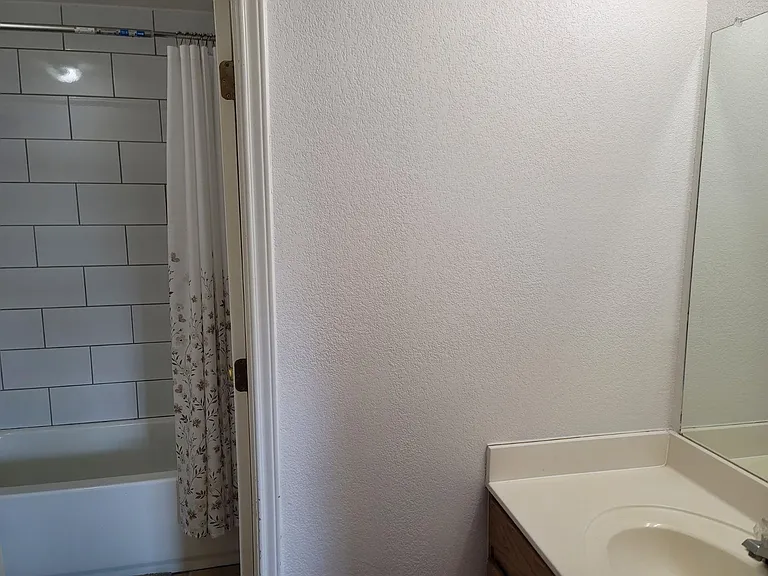 108 Warner Bnd — Photo 18