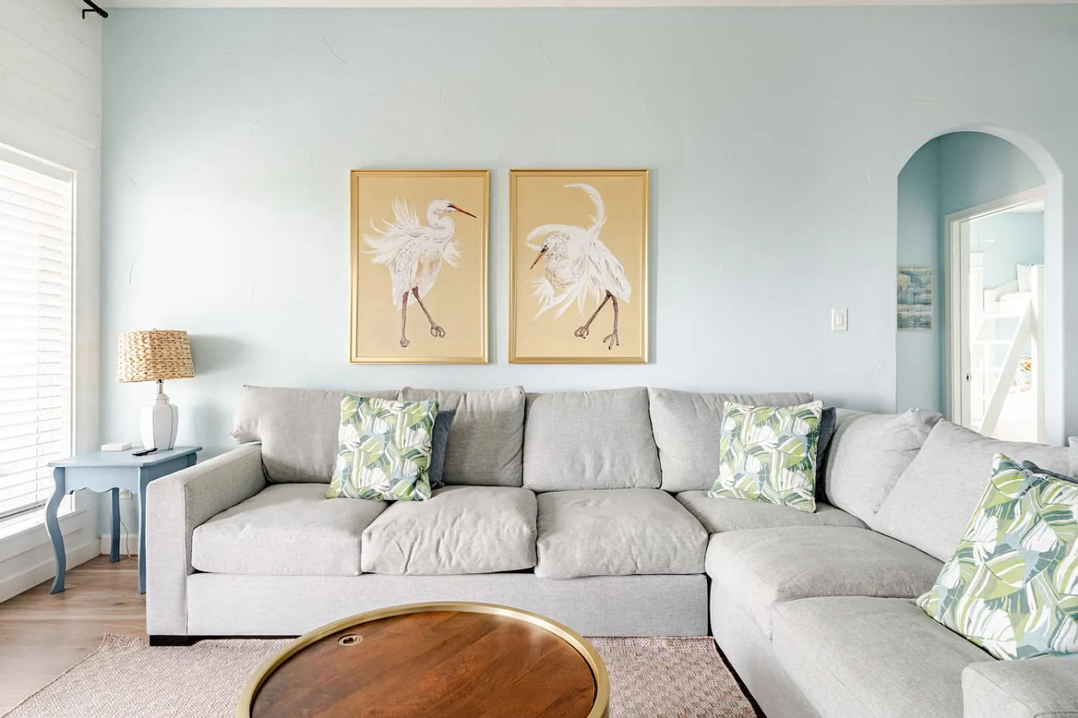 4 bed, 2.0 bath, 1291 sqft, $3,809 — Photo 2