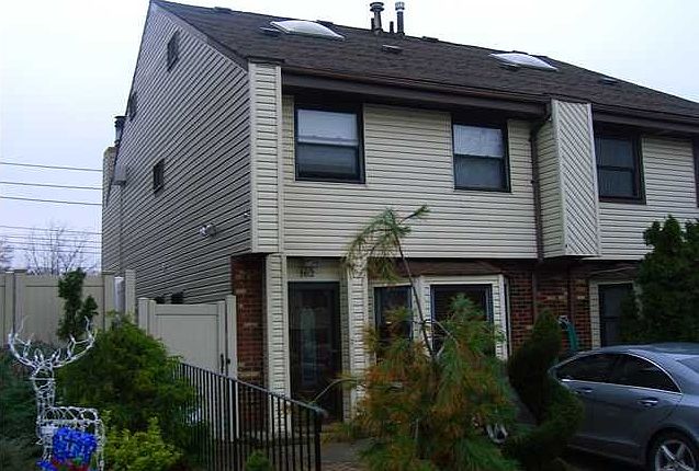 1st image of 162 Russek Dr