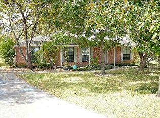203 Leisure Ln, Montgomery, TX 77356