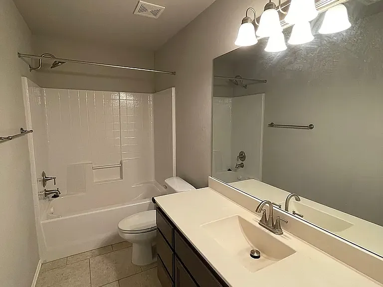Guest Restroom
