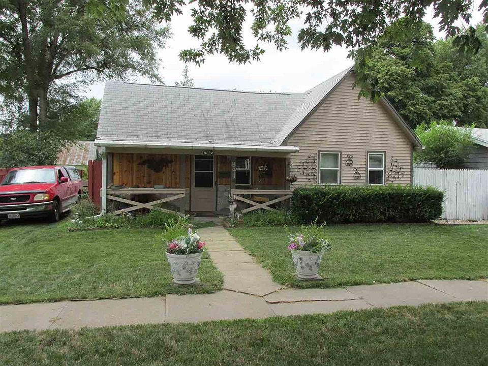 841 N 8th St, David City, NE 68632 Zillow