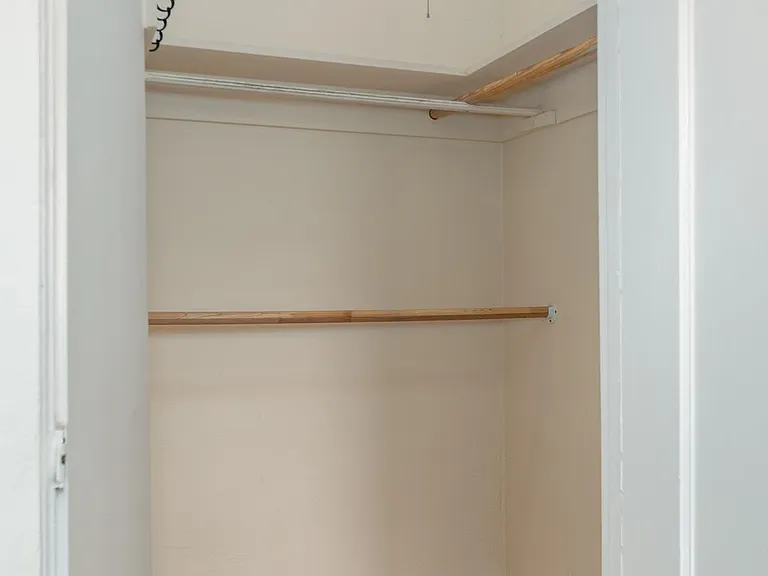 2124 P St #5 — Photo 11