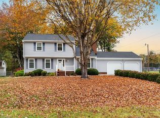 1037 Valley Dr, Graham, NC 27253