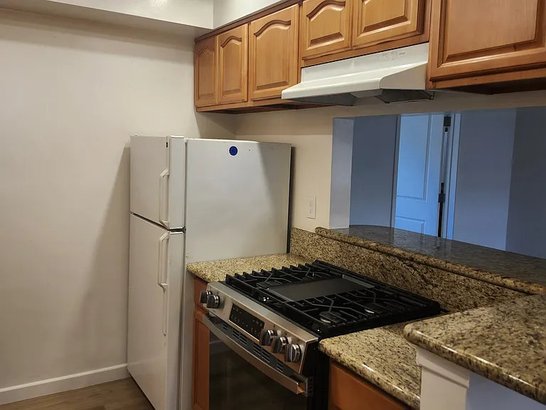 220 N Electric Ave #8 — Photo 7