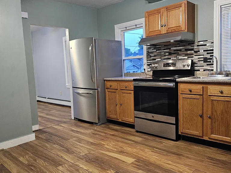 12 Halton St #2 — Photo 2