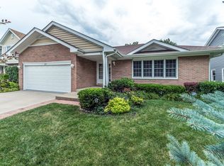 205 Biscayne St, Bloomingdale, IL 60108