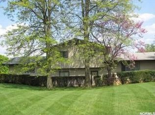 7275 Kingsview Rd, Northfield, OH 44067