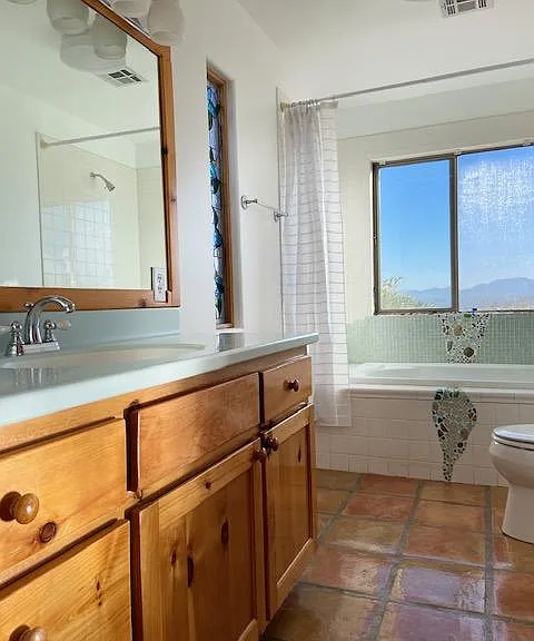 2045 Cresta Ct — Photo 12