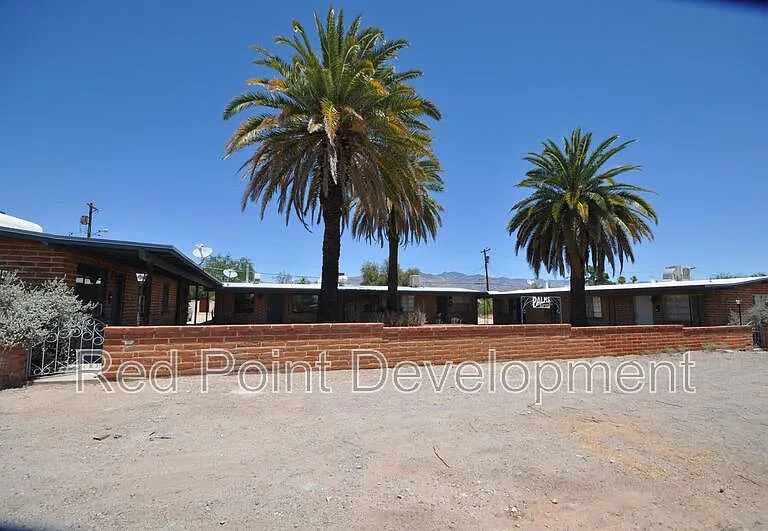 2221 E Grant Rd #F — Photo 7