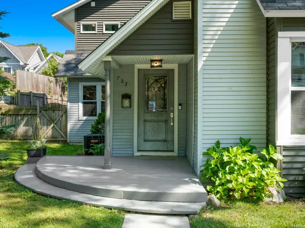 723 Washington St, Traverse City, MI 49686