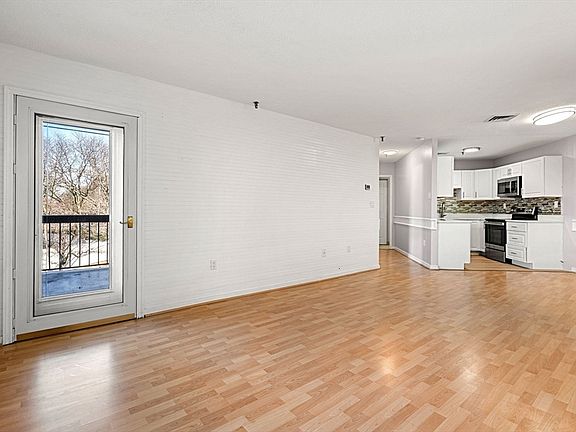 3rd image of 90 Quincy Shore Dr APT 115