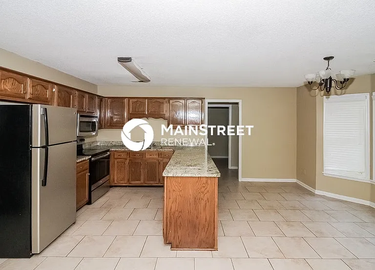 8866 Breeze Way — Photo 5