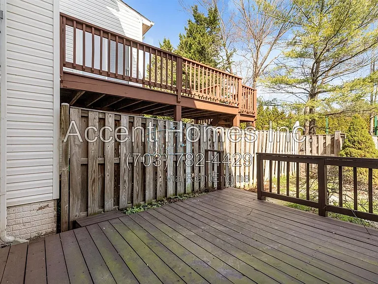 21217 Millwood Sq — Photo 52