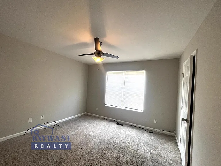 600 Larch St — Photo 6