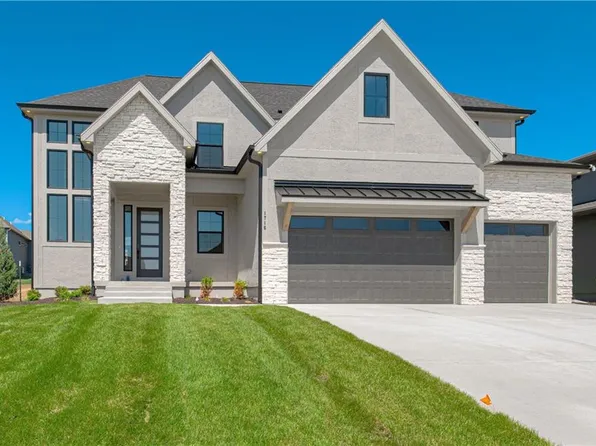 1716 SW Arbor Park Dr, Lees Summit, MO 64082